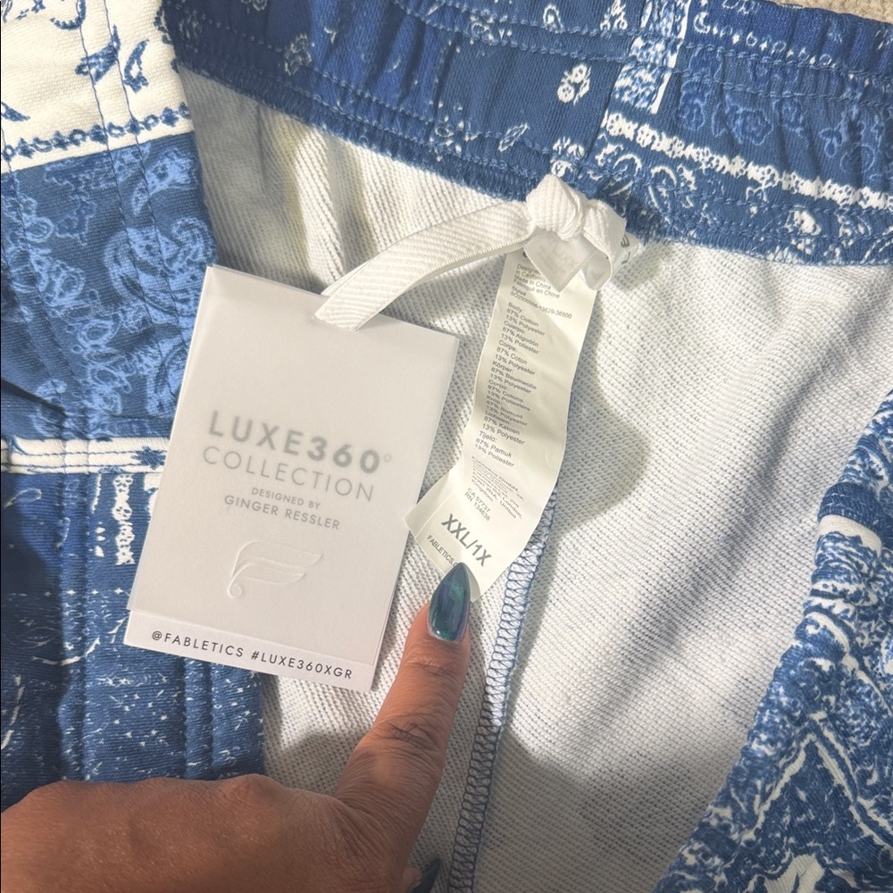 Fabletics Blue and White Patterned Jean Shorts lu… - image 4